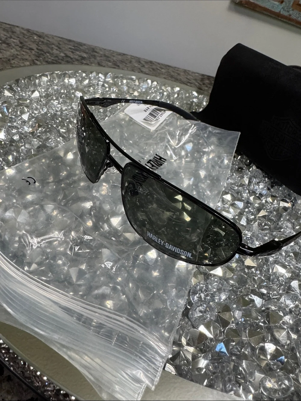 Harley-Davidson Black Metal Aviator Sunglasses with Dark Lenses NEW